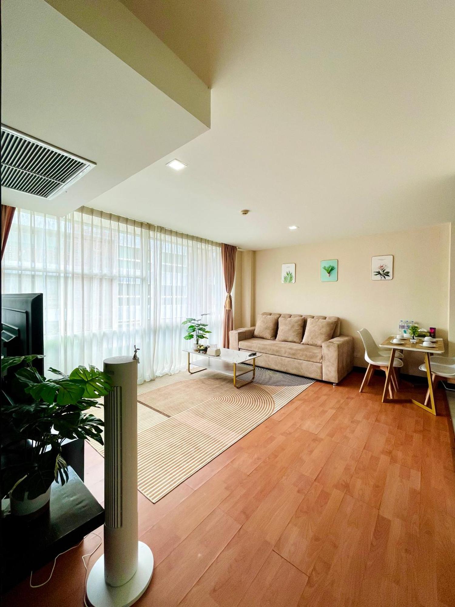 The Kris 2 Bedrooms 2 Bathrooms Apartment *