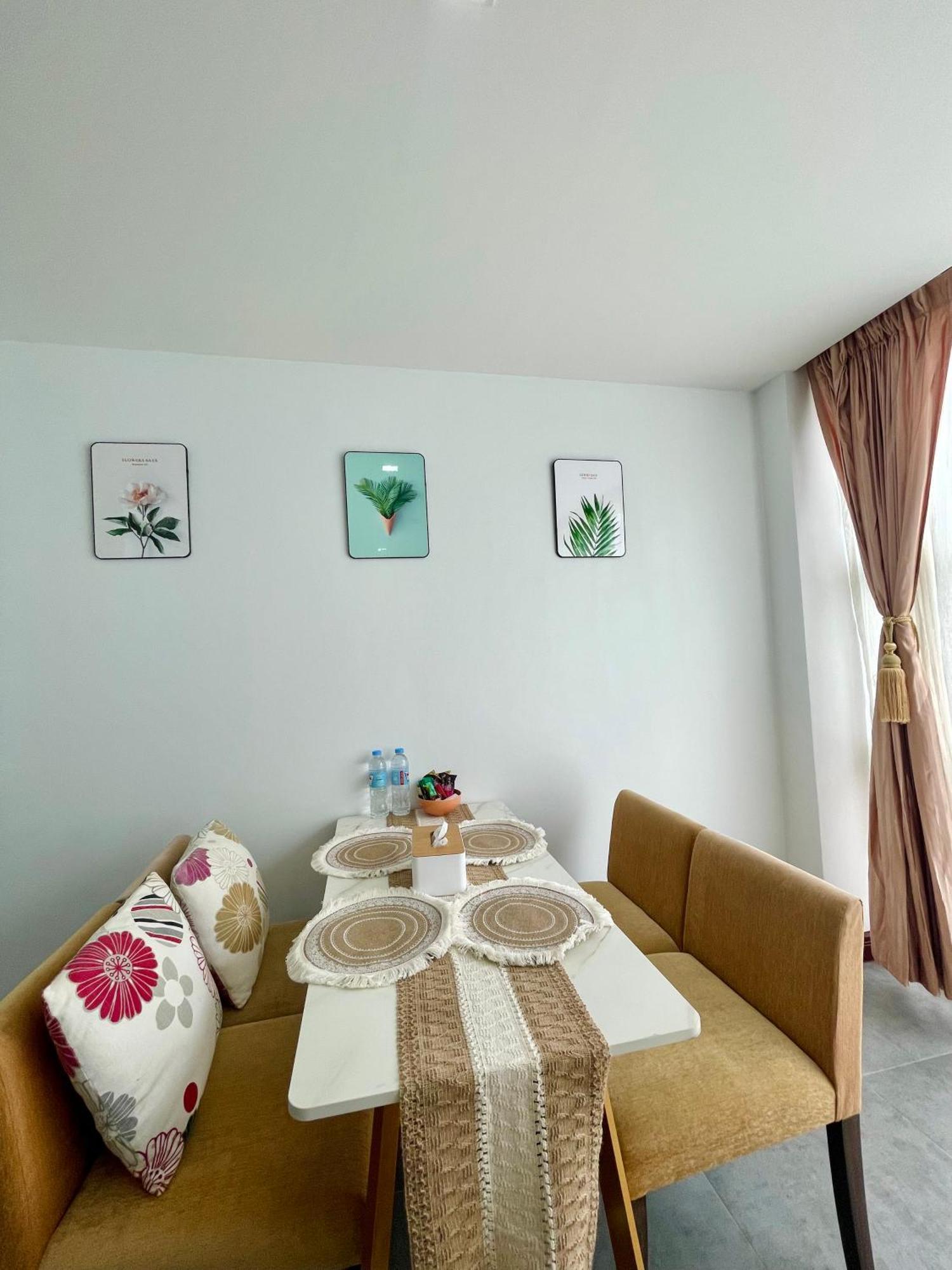 Căn hộ The Kris 2 Bedrooms 2 Bathrooms Patong