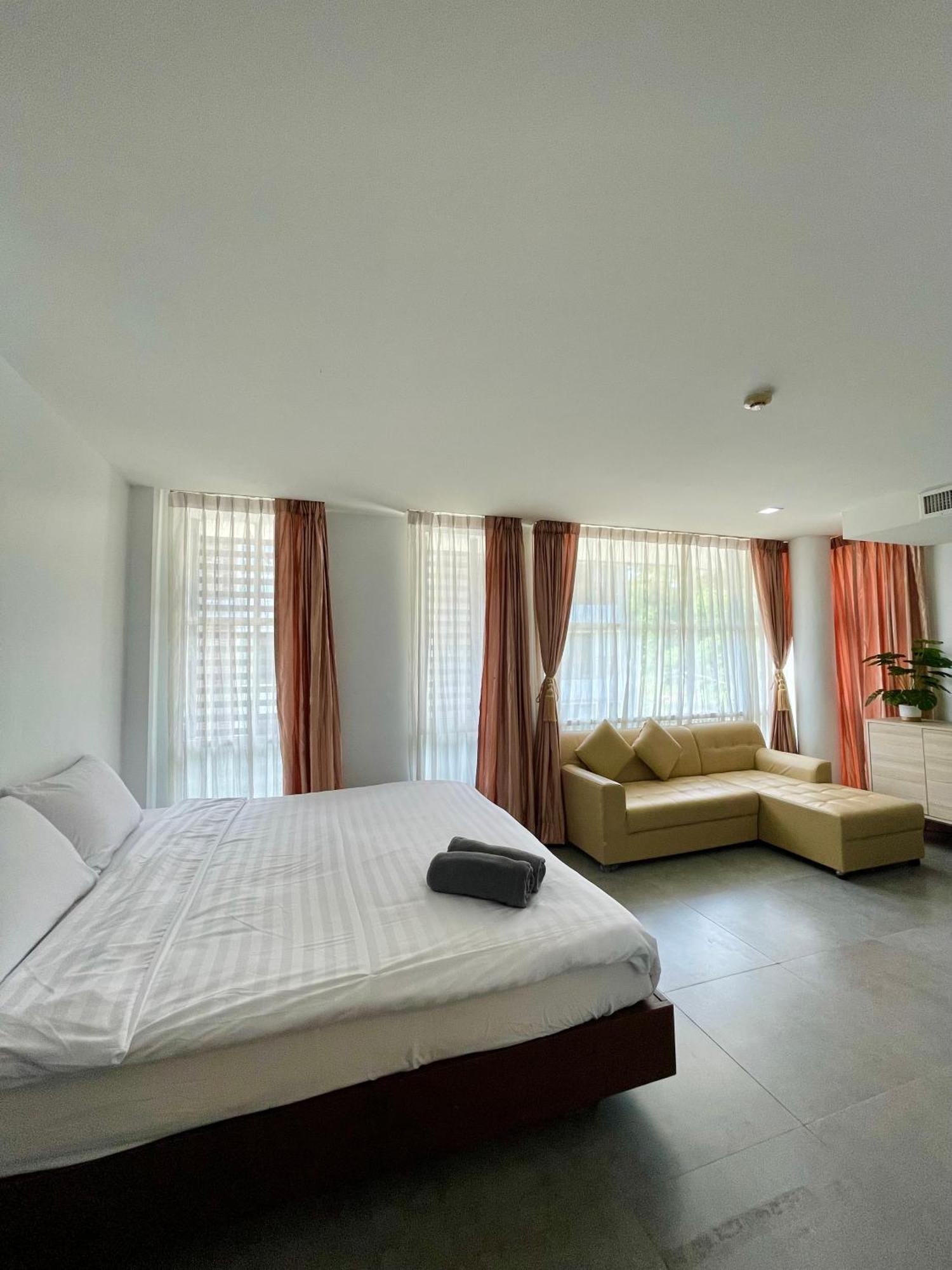 Căn hộ The Kris 2 Bedrooms 2 Bathrooms *
