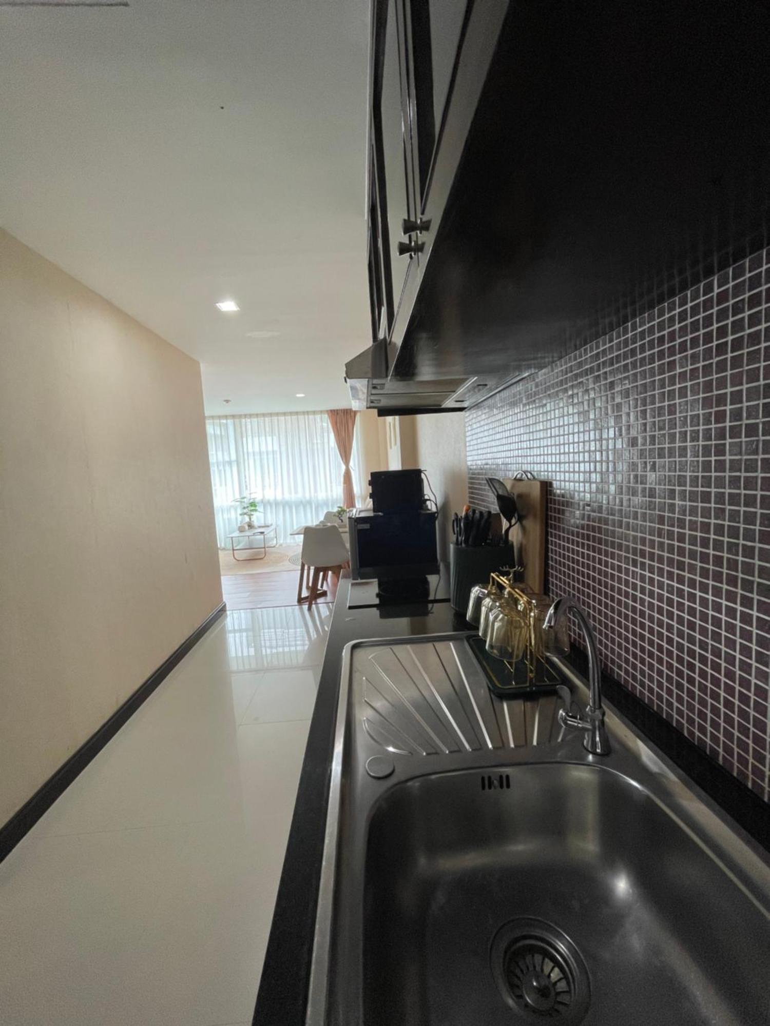 Căn hộ The Kris 2 Bedrooms 2 Bathrooms