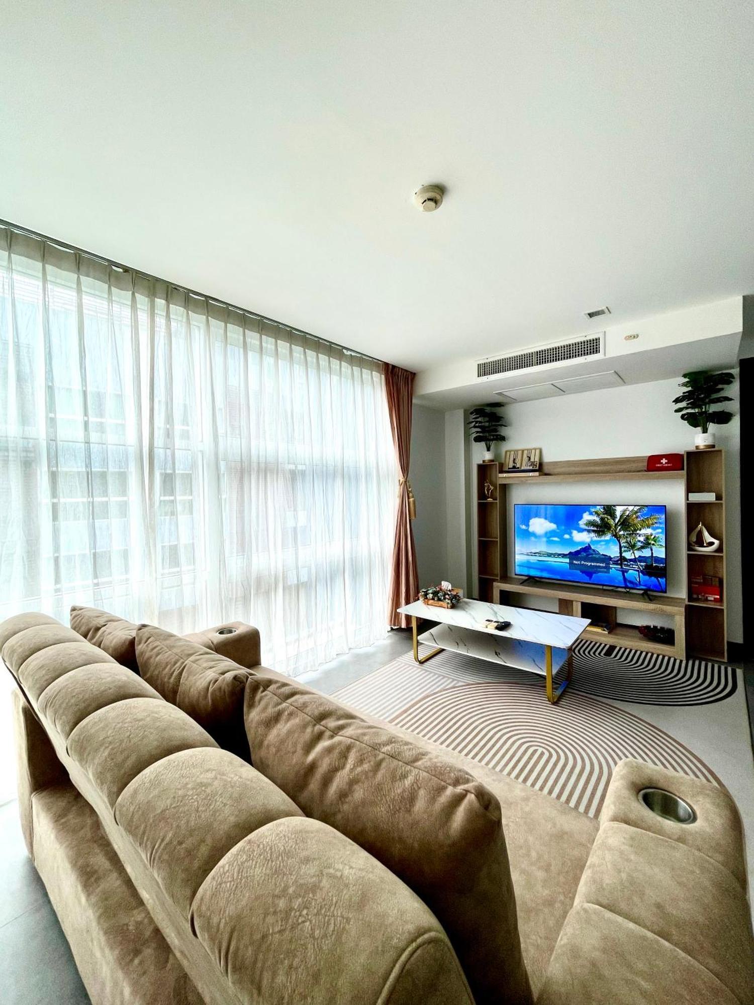 Căn hộ The Kris 2 Bedrooms 2 Bathrooms Patong