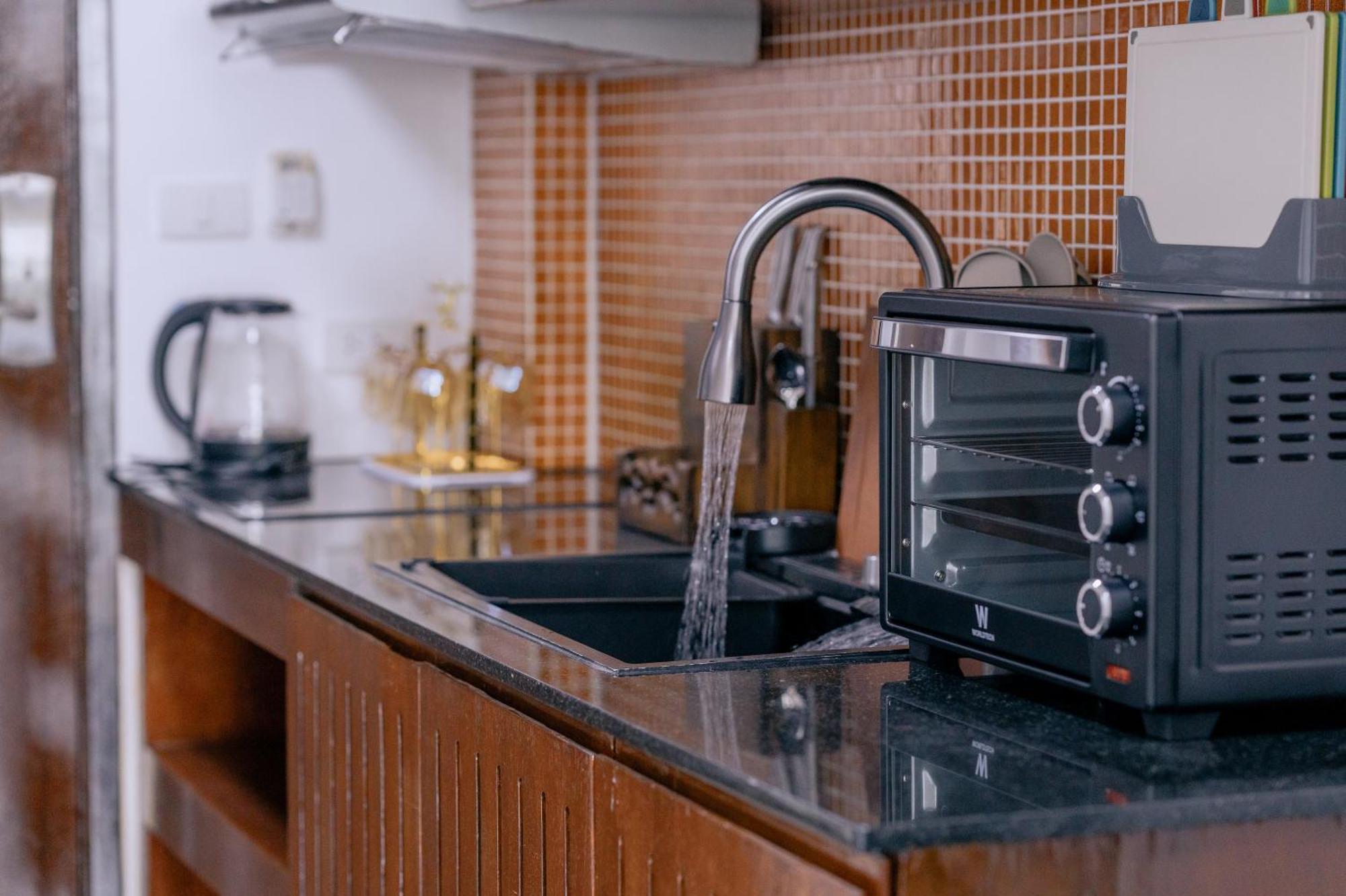 Căn hộ The Kris 2 Bedrooms 2 Bathrooms *