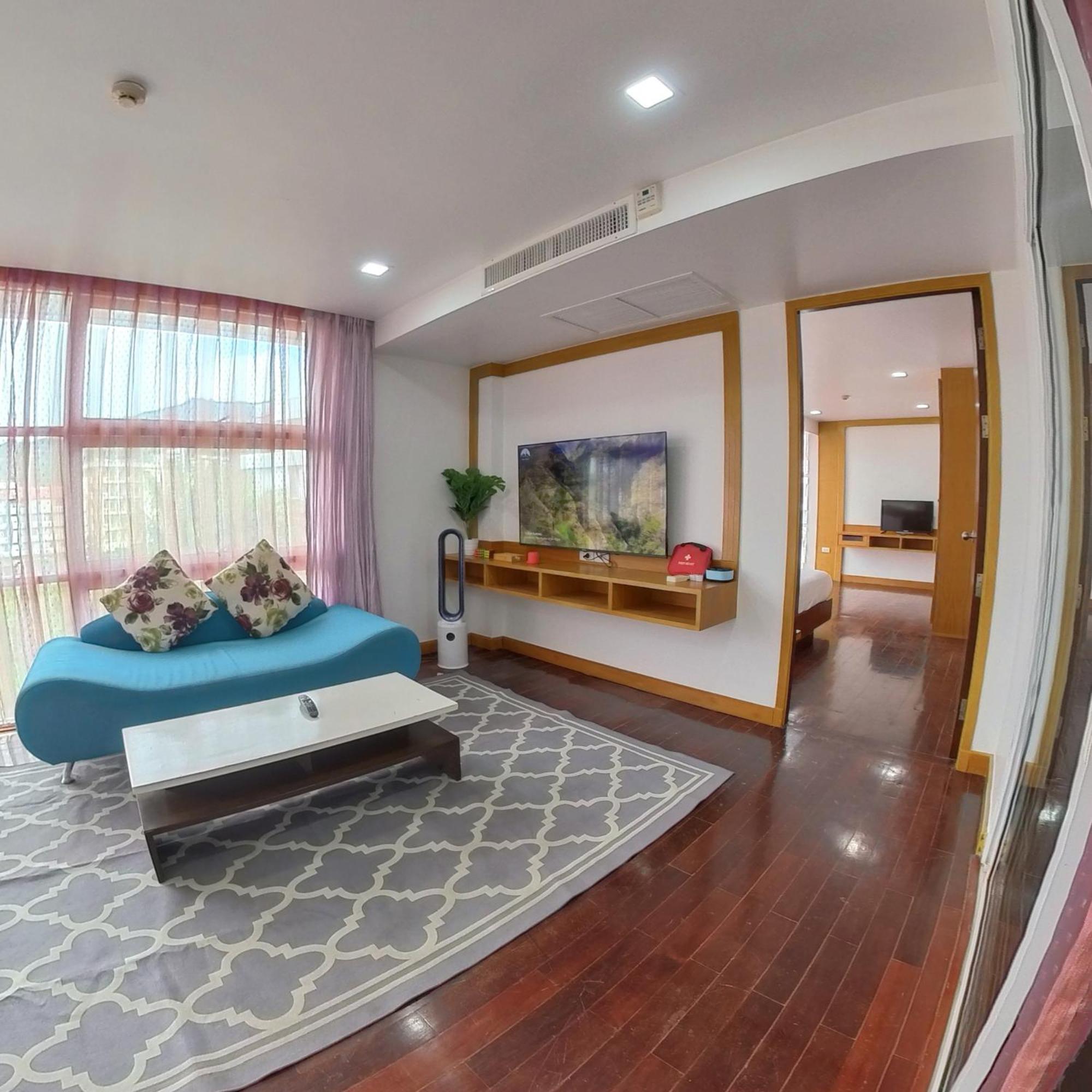 Căn hộ The Kris 2 Bedrooms 2 Bathrooms